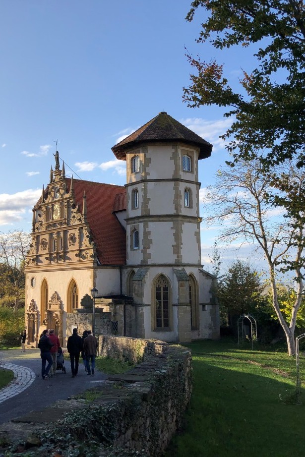 Schloss Liebenstein_Weg zur Kapelle